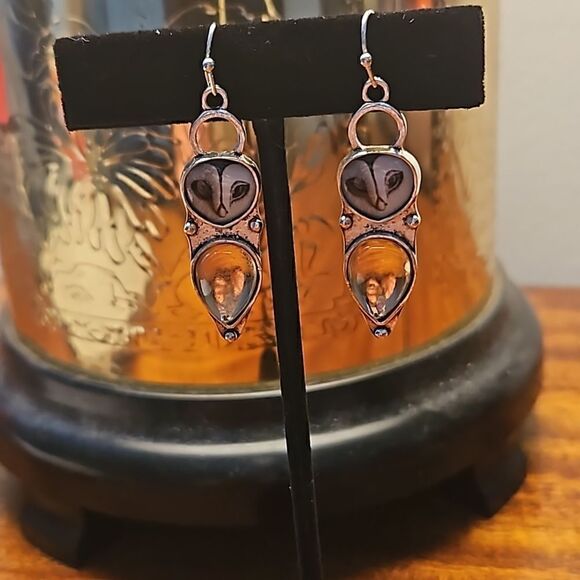 NWOT Owl drop earrings - Picture 3 of 3